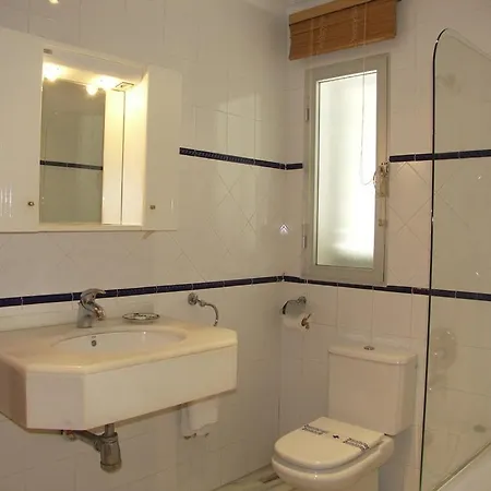 Carabeo - Prime Location & Pool - Lual شقة